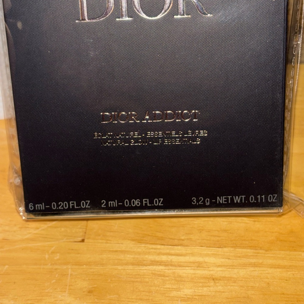 Dior Addict Lip Essentials 3-piece makeup set - Picture 4 of 5